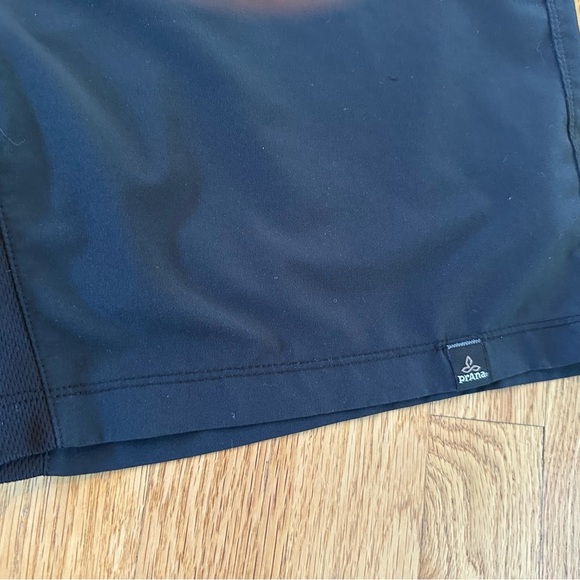 Prana Breathe Performance Mens Black Shorts Pockets  Outdoor Workout - Size S - Picture 3 of 8